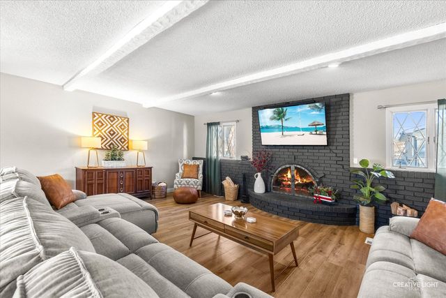 545 Gordon Drive, Crete, IL 60417