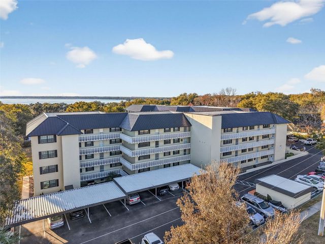 101 N GRANDVIEW STREET 206, Mount Dora, FL 32757