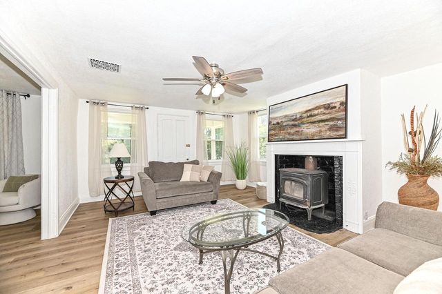 5824 Marsh ROAD, Waterford, WI 53185