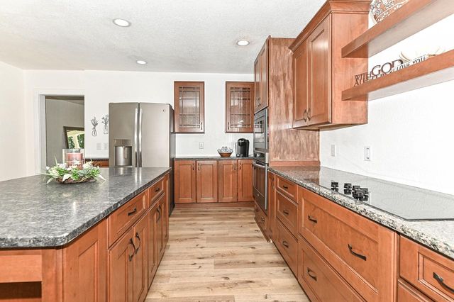 5824 Marsh ROAD, Waterford, WI 53185