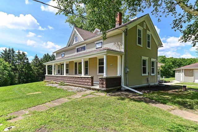 5824 Marsh ROAD, Waterford, WI 53185
