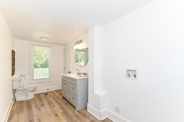 5824 Marsh ROAD, Waterford, WI 53185