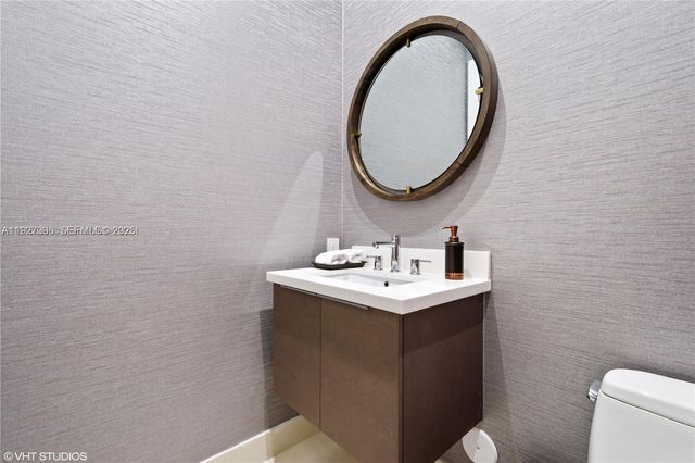 5883 W Brookfield Cir W, Hollywood, FL 33312