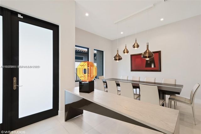 5883 W Brookfield Cir W, Hollywood, FL 33312