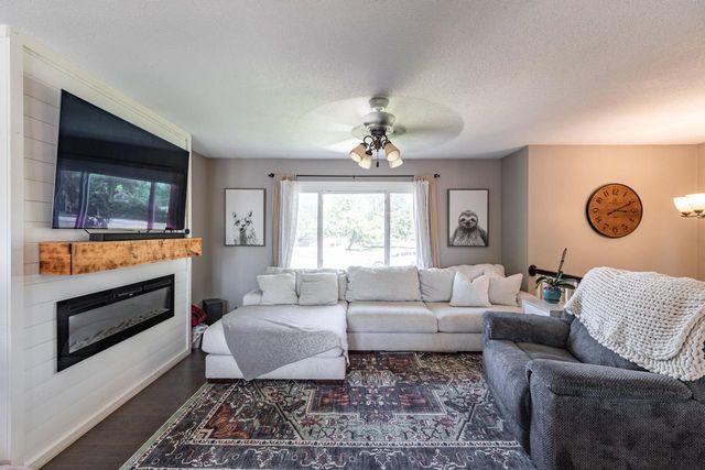 3030 North COURT, Holmen, WI 54636