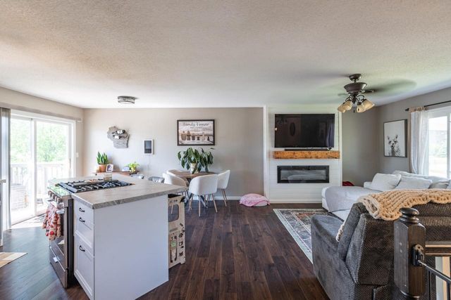 3030 North COURT, Holmen, WI 54636