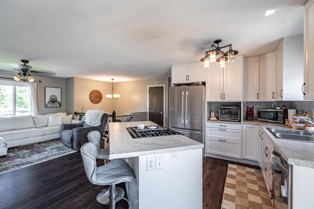 3030 North COURT, Holmen, WI 54636