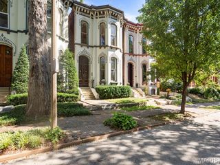 1829 Kennett Place, St Louis, MO 63104