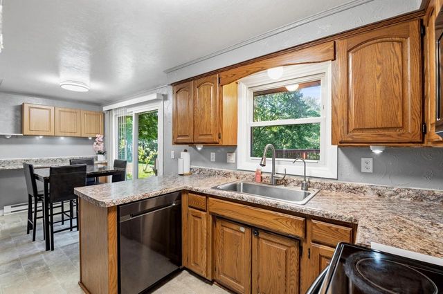 2539 MARY JO DRIVE, Green Bay, WI 54311