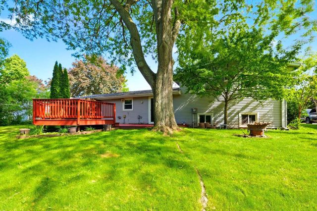 2539 MARY JO DRIVE, Green Bay, WI 54311