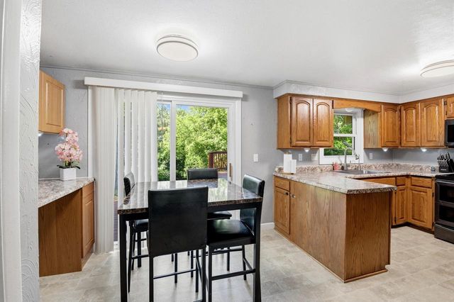 2539 MARY JO DRIVE, Green Bay, WI 54311