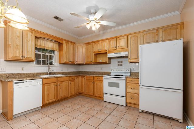 3193 BOXWOOD DRIVE, Hoover, AL 35216