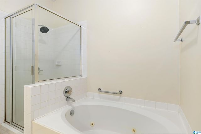 3193 BOXWOOD DRIVE, Hoover, AL 35216