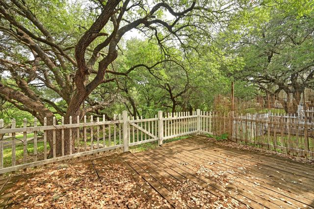 1815 River Crossing CIR A, Austin, TX 78741