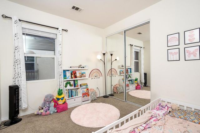 425 S Meadowbrook Dr 123, San Diego, CA 92114