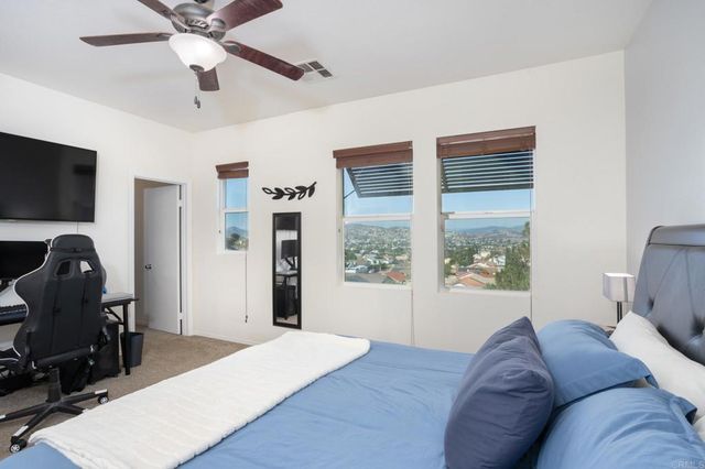 425 S Meadowbrook Dr 123, San Diego, CA 92114