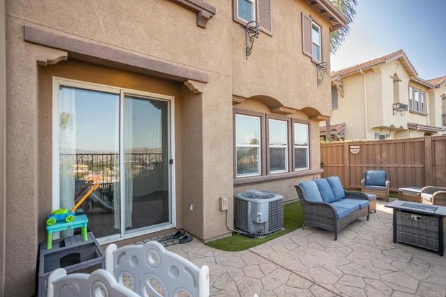 425 S Meadowbrook Dr 123, San Diego, CA 92114