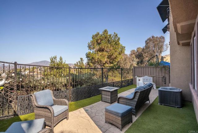 425 S Meadowbrook Dr 123, San Diego, CA 92114