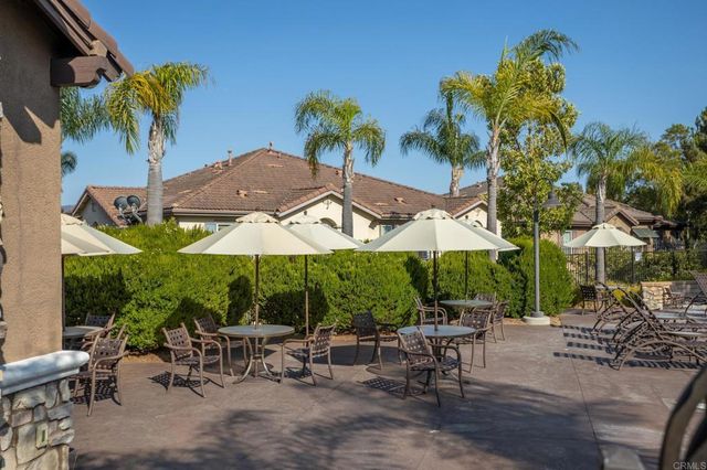 425 S Meadowbrook Dr 123, San Diego, CA 92114