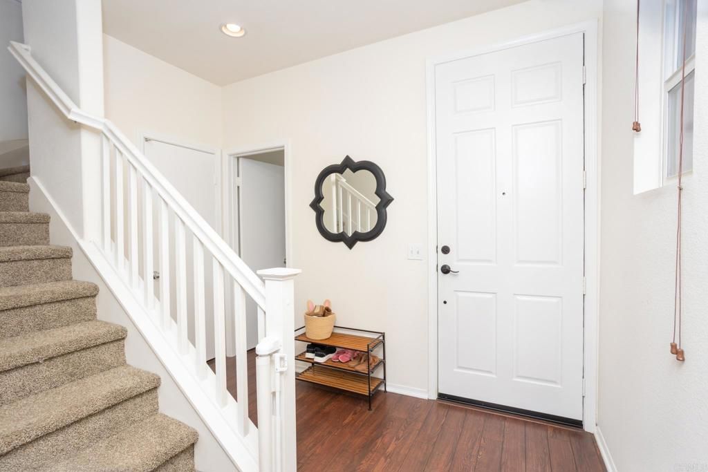 425 S Meadowbrook Dr 123, San Diego, CA 92114 — photo 3
