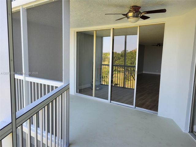3090 N Course Drive 405, Pompano Beach, FL 33069