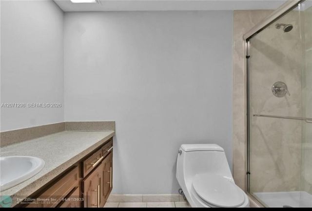3090 N Course Drive 405, Pompano Beach, FL 33069