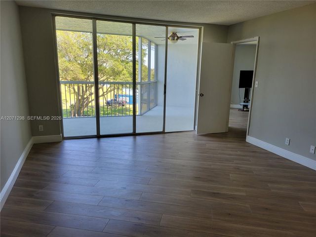 3090 N Course Drive 405, Pompano Beach, FL 33069