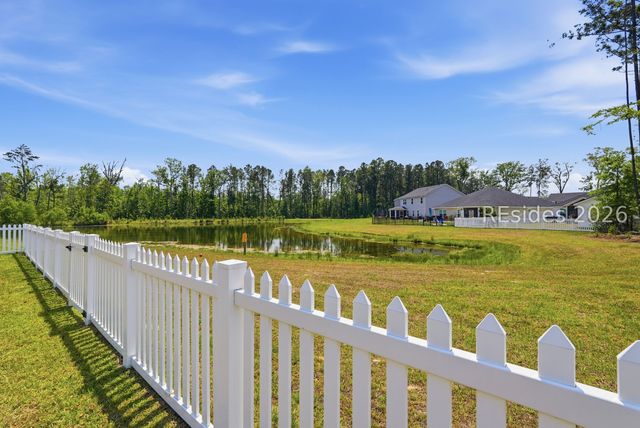 2 Westlake Dr, Bluffton, SC 29910