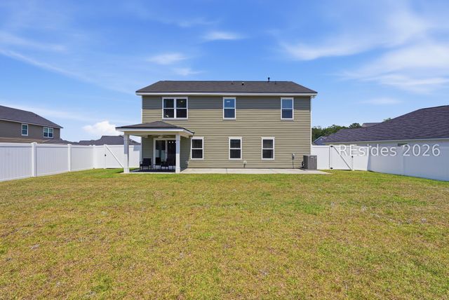 2 Westlake Dr, Bluffton, SC 29910