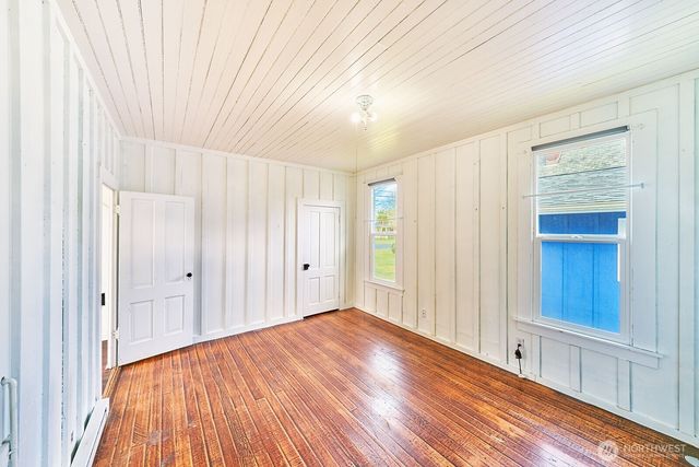 4302 L Place, Seaview, WA 98644