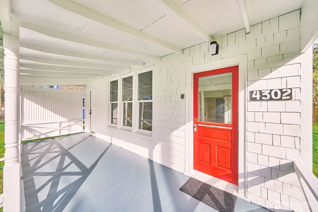 4302 L Place, Seaview, WA 98644