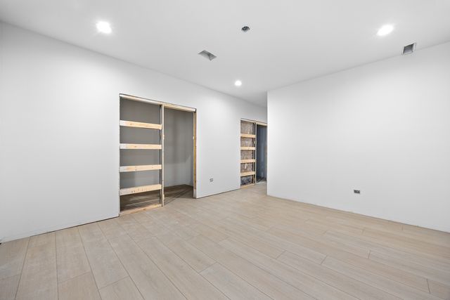 3408 S Carpenter Street, Chicago, IL 60608