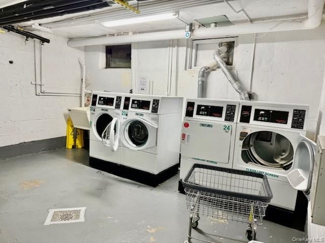 1 terrace Circle 3H, Great Neck, NY 11021