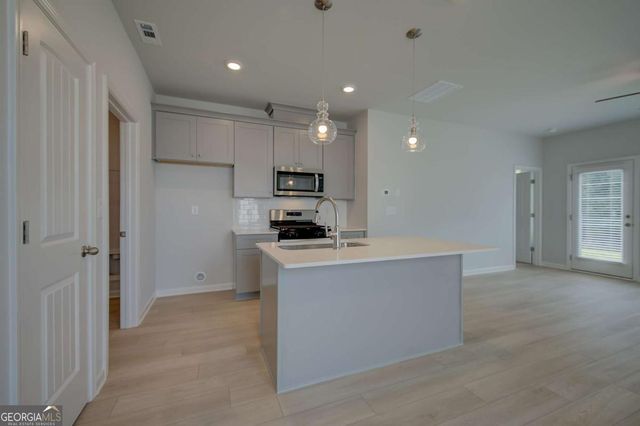 313 Abbotts Crossing Circle, Conyers, GA 30094