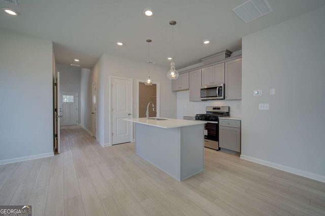 313 Abbotts Crossing Circle, Conyers, GA 30094