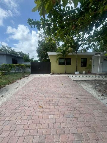 1167 NW 112th Street A, Miami, FL 33168