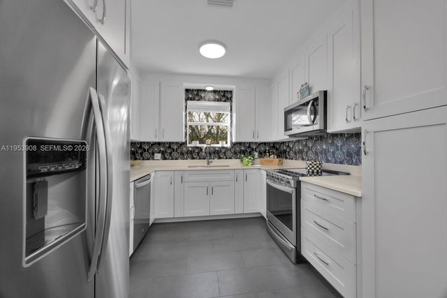 2431 SW 22nd Ter, Miami, FL 33145