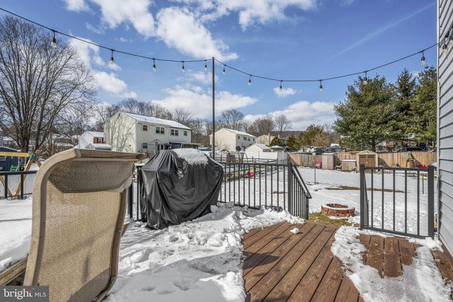 7 HARVEST DR, Thorndale, PA 19372