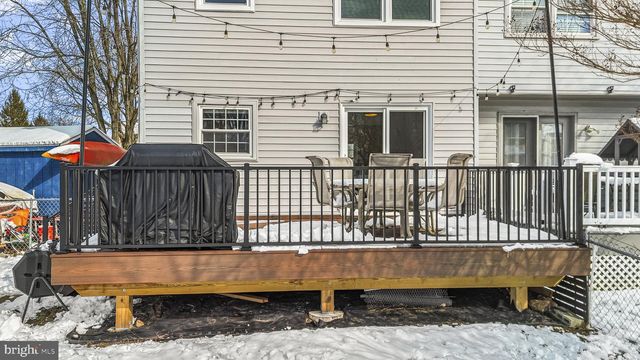 7 HARVEST DR, Thorndale, PA 19372