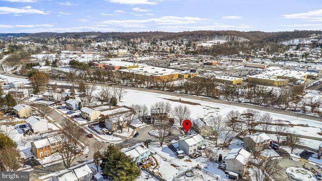 7 HARVEST DR, Thorndale, PA 19372