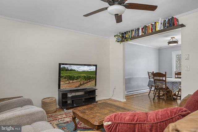 7 HARVEST DR, Thorndale, PA 19372