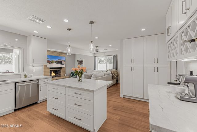 5225 E HEARN Road, Scottsdale, AZ 85254