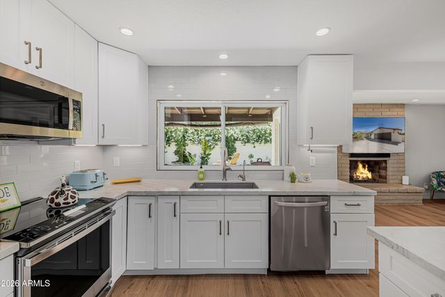 5225 E HEARN Road, Scottsdale, AZ 85254