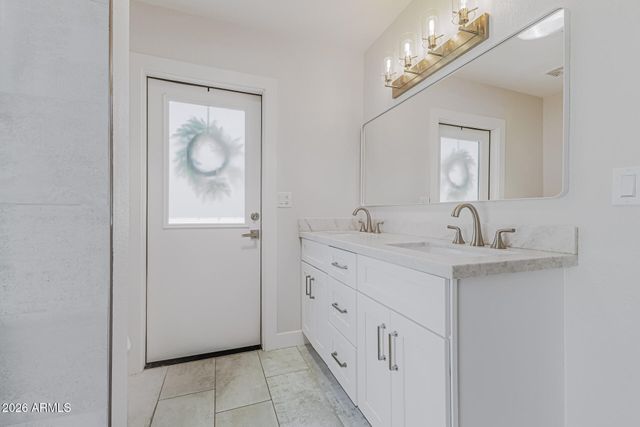 5225 E HEARN Road, Scottsdale, AZ 85254