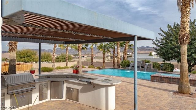 928 Santa Helena Avenue, Henderson, NV 89002