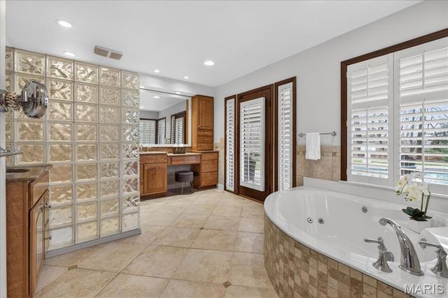 1645 Trotting Trail Road, Clarkson Valley, MO 63005