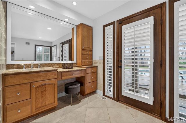 1645 Trotting Trail Road, Clarkson Valley, MO 63005