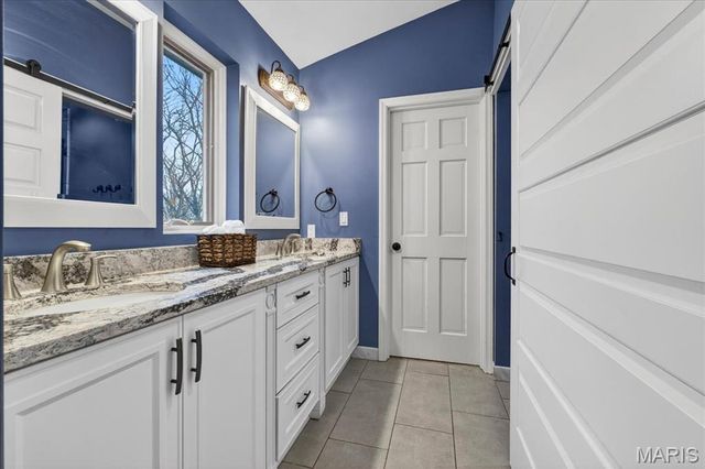 1645 Trotting Trail Road, Clarkson Valley, MO 63005