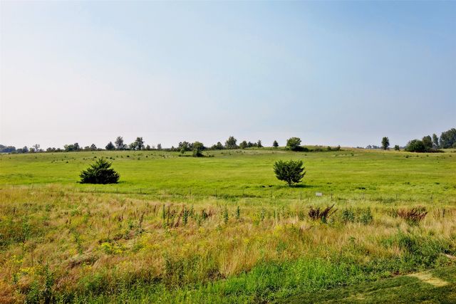 8236 Mahon Court, Johnston, IA 50131
