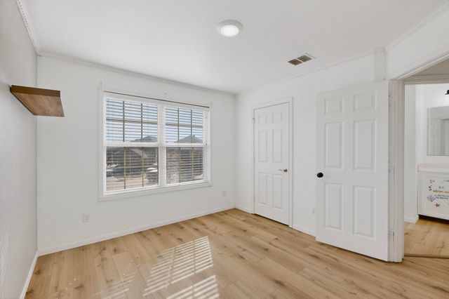 5512 Grenada Drive, Fort Worth, TX 76119